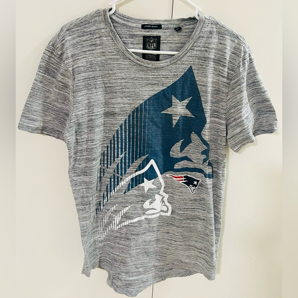 NFL official Merchandise longer length grey graphic print Men’s M
